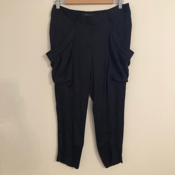 BCBGMaxAzria Cropped Soft Pants with Big Pockets - Picture 2 of 5